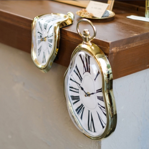 [화이트코튼] 살바도르달리의 녹아내리는 시계